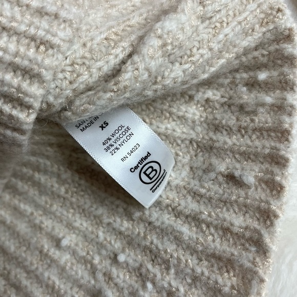 $129 Athleta Women’s XS Sierra Crew Chunky Knit Swing Coconut Winter Sweater - Picture 7 of 9